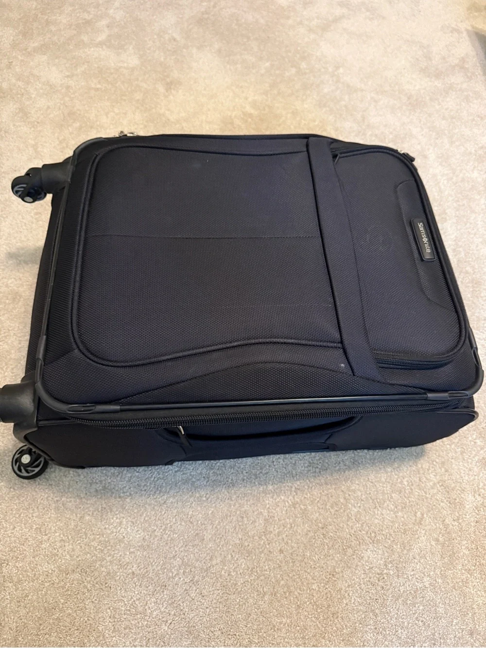 Samsonite compact carry